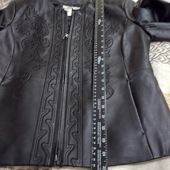 (P2) Coldwater Creek Womens
Black 100% Leather Womens‎ Jacket
with Embroidered,S - Picture 10 of 11